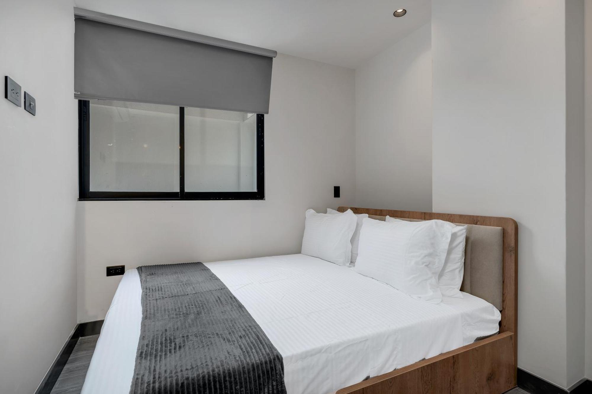 Apartamentos Housy Laureles Medellin Bagian luar foto