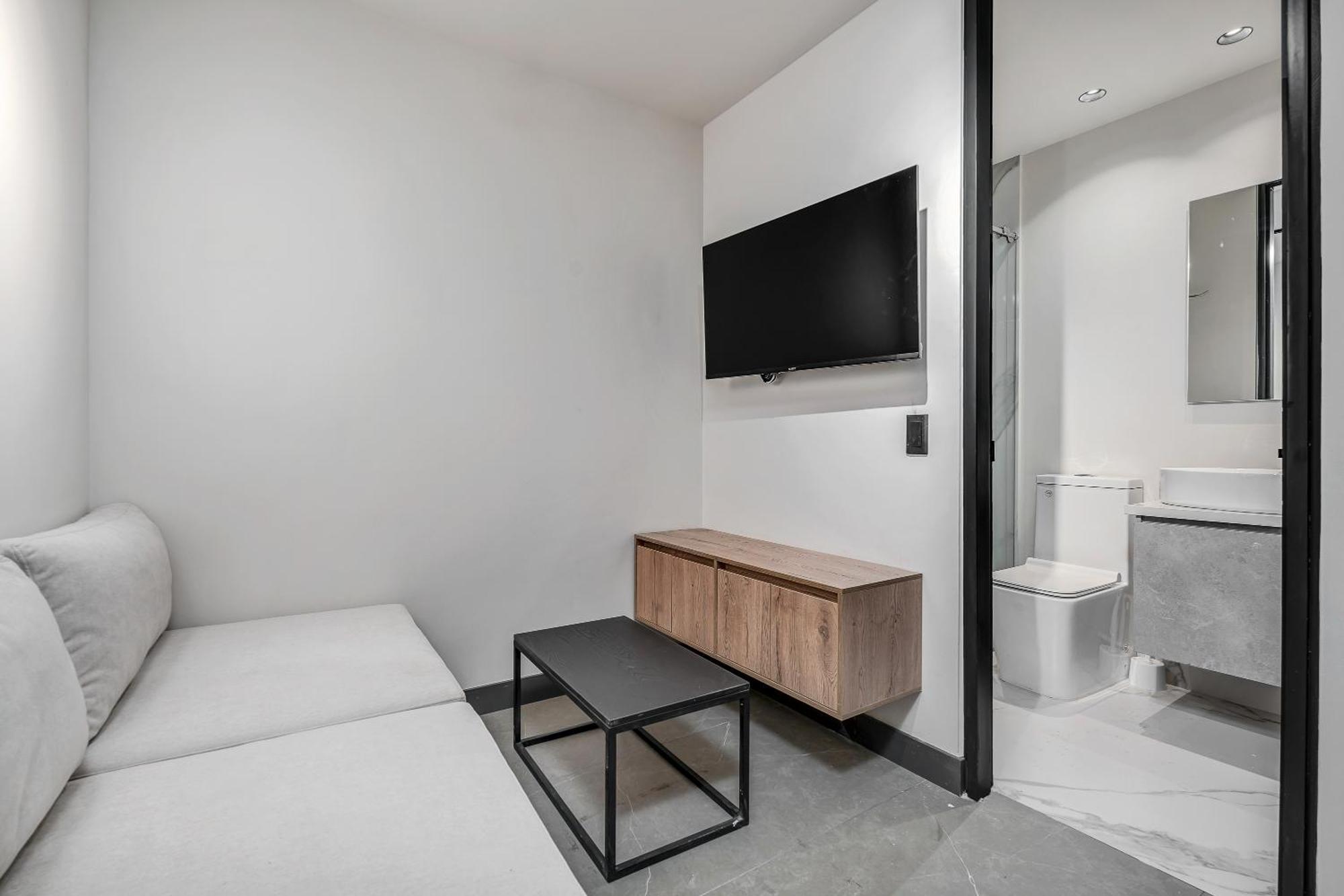Apartamentos Housy Laureles Medellin Bagian luar foto