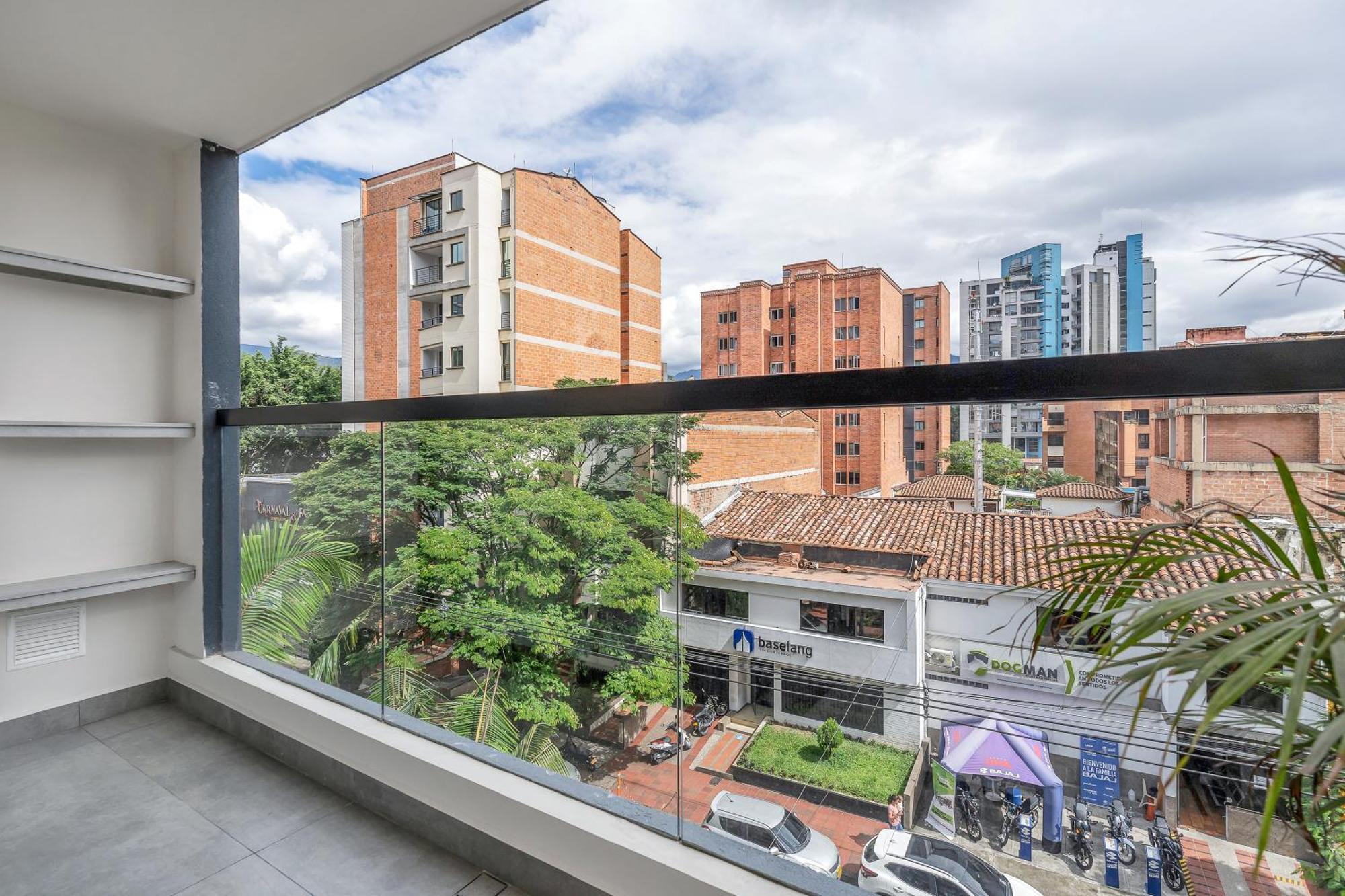 Apartamentos Housy Laureles Medellin Bagian luar foto
