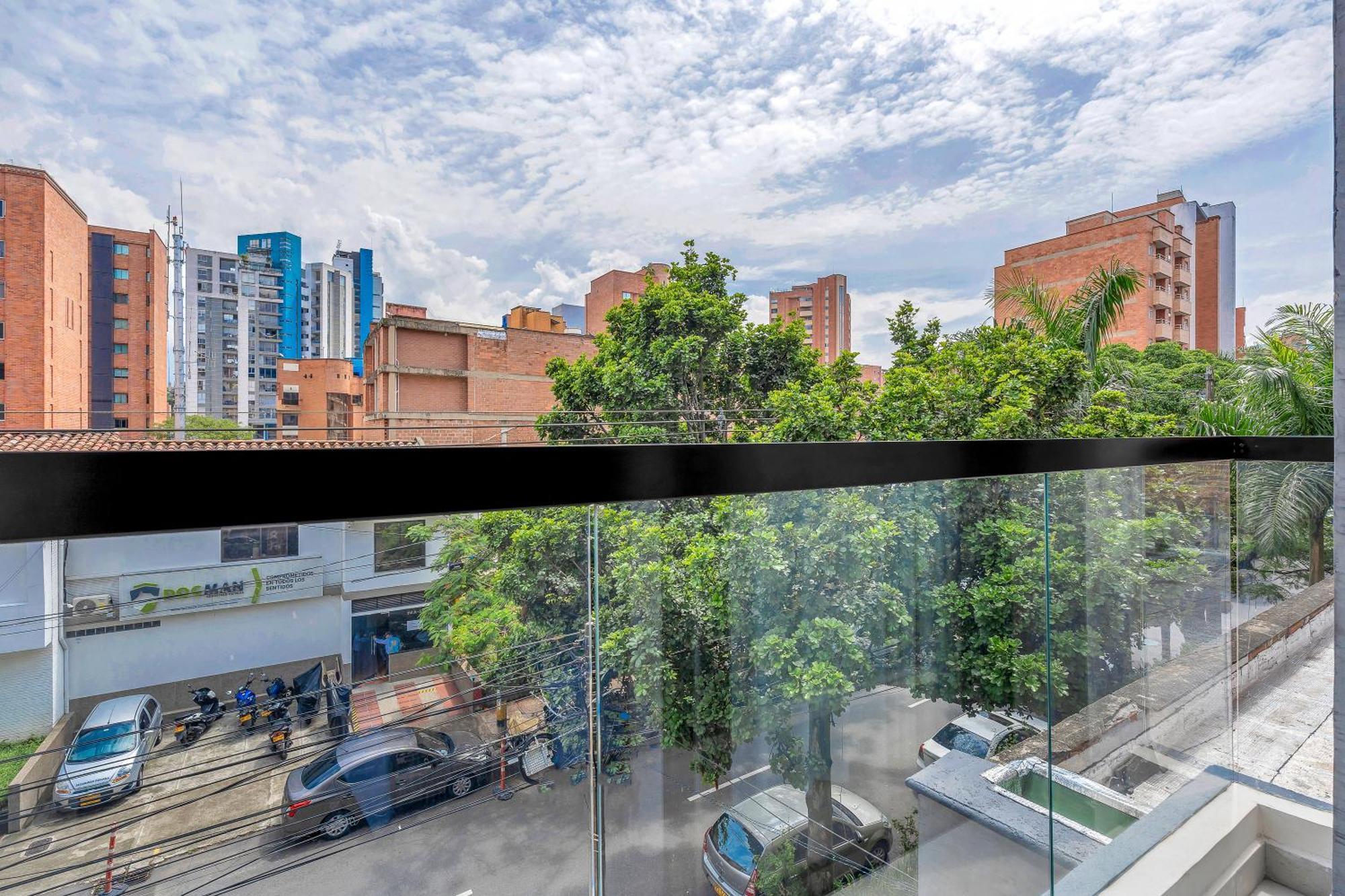 Apartamentos Housy Laureles Medellin Bagian luar foto